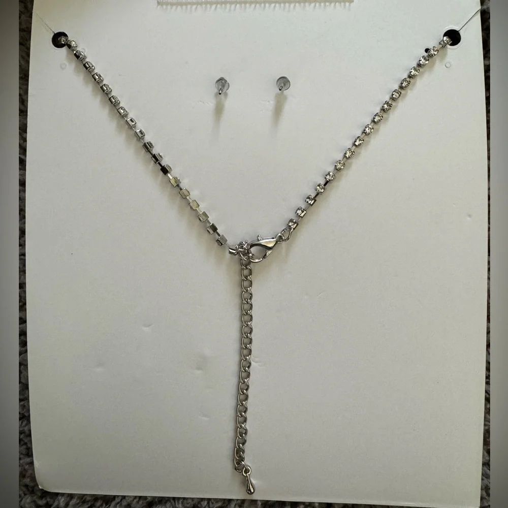 NEW Pearl Necklace and Earring Set by Nicole Miller New York Occasion - Picture 6 of 6